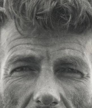 It's the height of fashion as Edmund Hillary arrives in Kendal